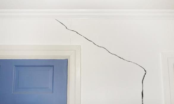 墻面開裂怎么處理修復(fù)?2種裂紋2種修復(fù)方式介紹 墻面開裂怎么處理修復(fù)?2種裂紋2種修復(fù)方式介紹