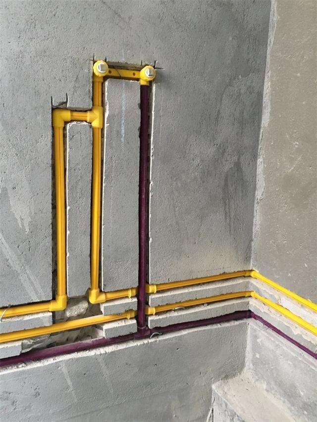 誰(shuí)有回水管現(xiàn)場(chǎng)安裝圖?只需看這2個(gè)位置即可! 誰(shuí)有回水管現(xiàn)場(chǎng)安裝圖?只需看這2個(gè)位置即可!