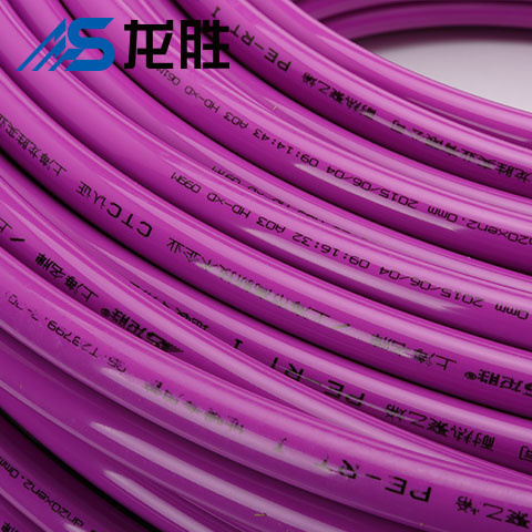 地熱鋪地板好還是地磚好？4大點全方位評測助你選擇！