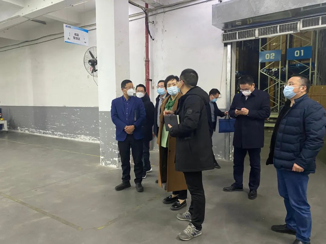 松江區(qū)副區(qū)長及政府眾領導蒞臨龍勝走訪調研 松江區(qū)副區(qū)長及政府眾領導蒞臨龍勝走訪調研